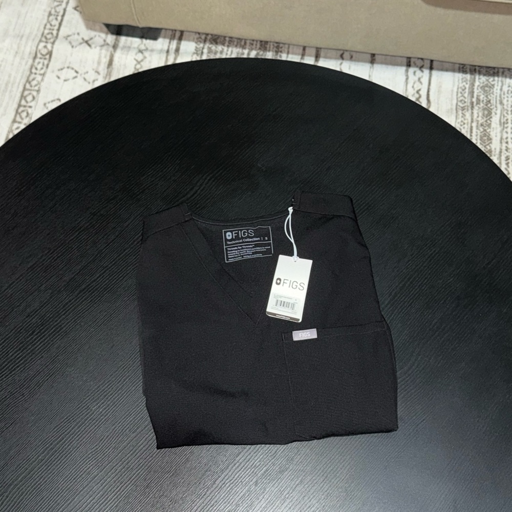 Figs Black Catarina Scrub Top